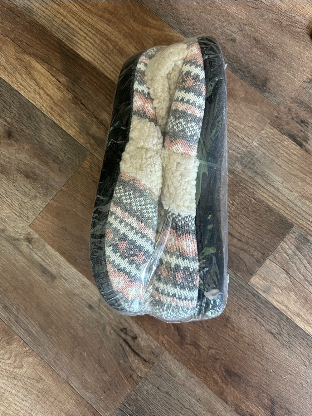 Women’s Cozy Knit Pattern Slippers with Sherpa Lining - Gray & Pink Sz 8-9 NEW